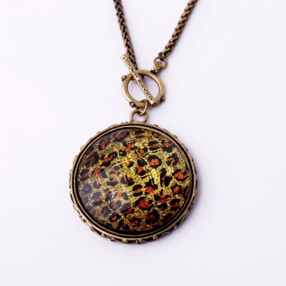 Jewelry - 3/$36 Round Leopard Print Pendant Necklace